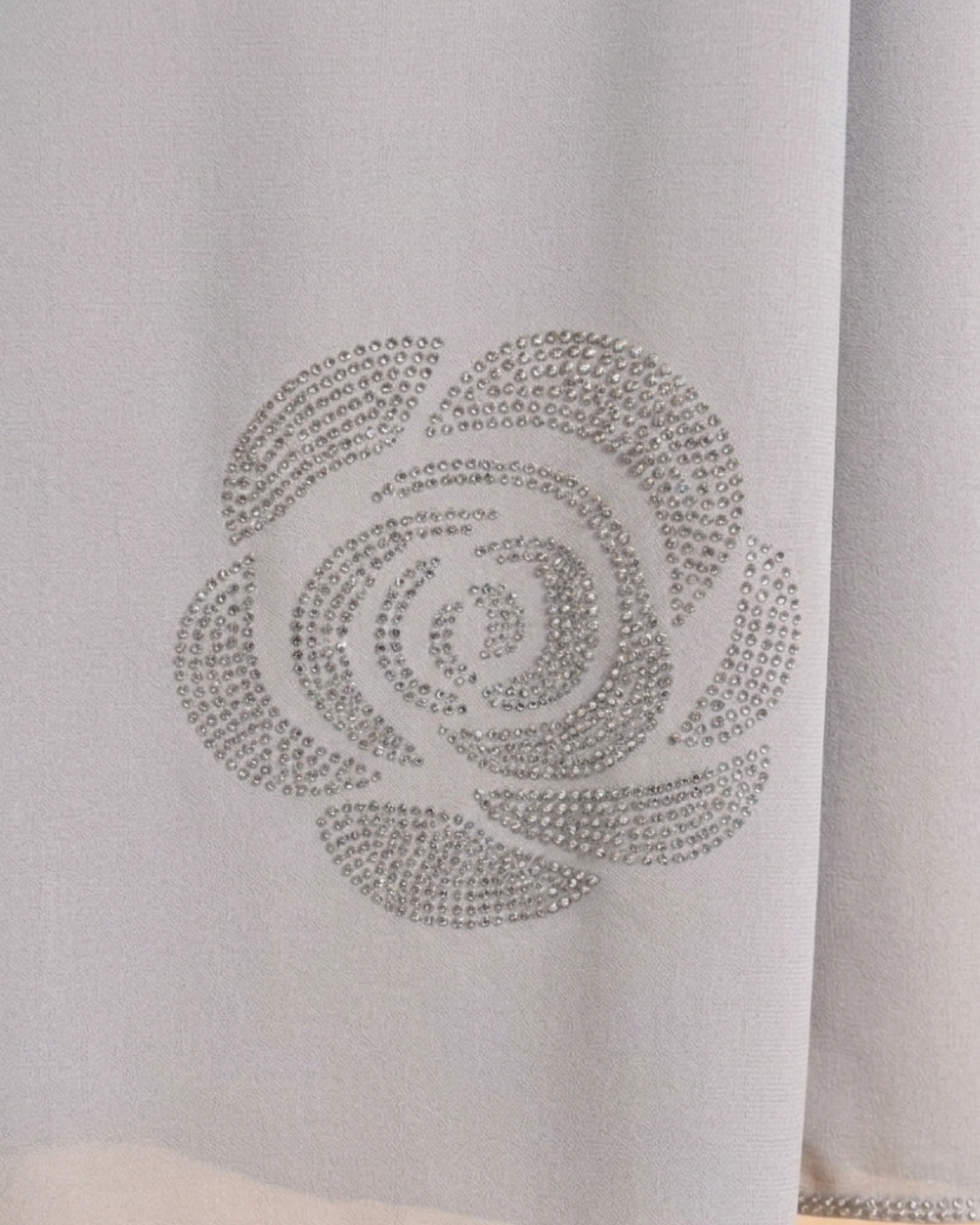 Noir Blossom Shawl-Ivory